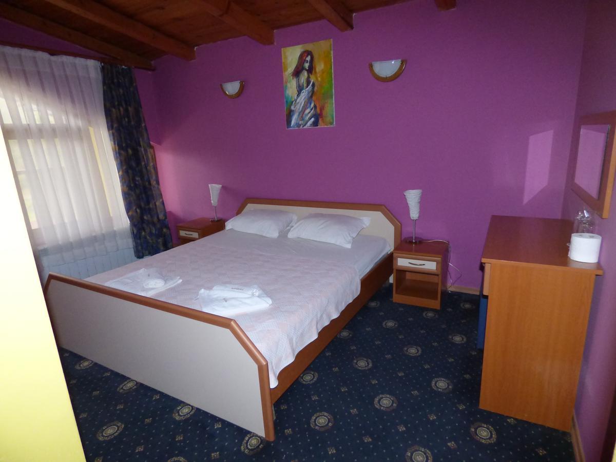 Kovanlika Hotel Razgrad Exterior photo